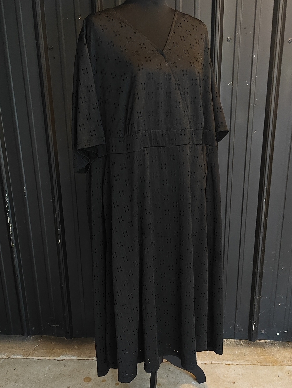Black Flowy Dress Pockets